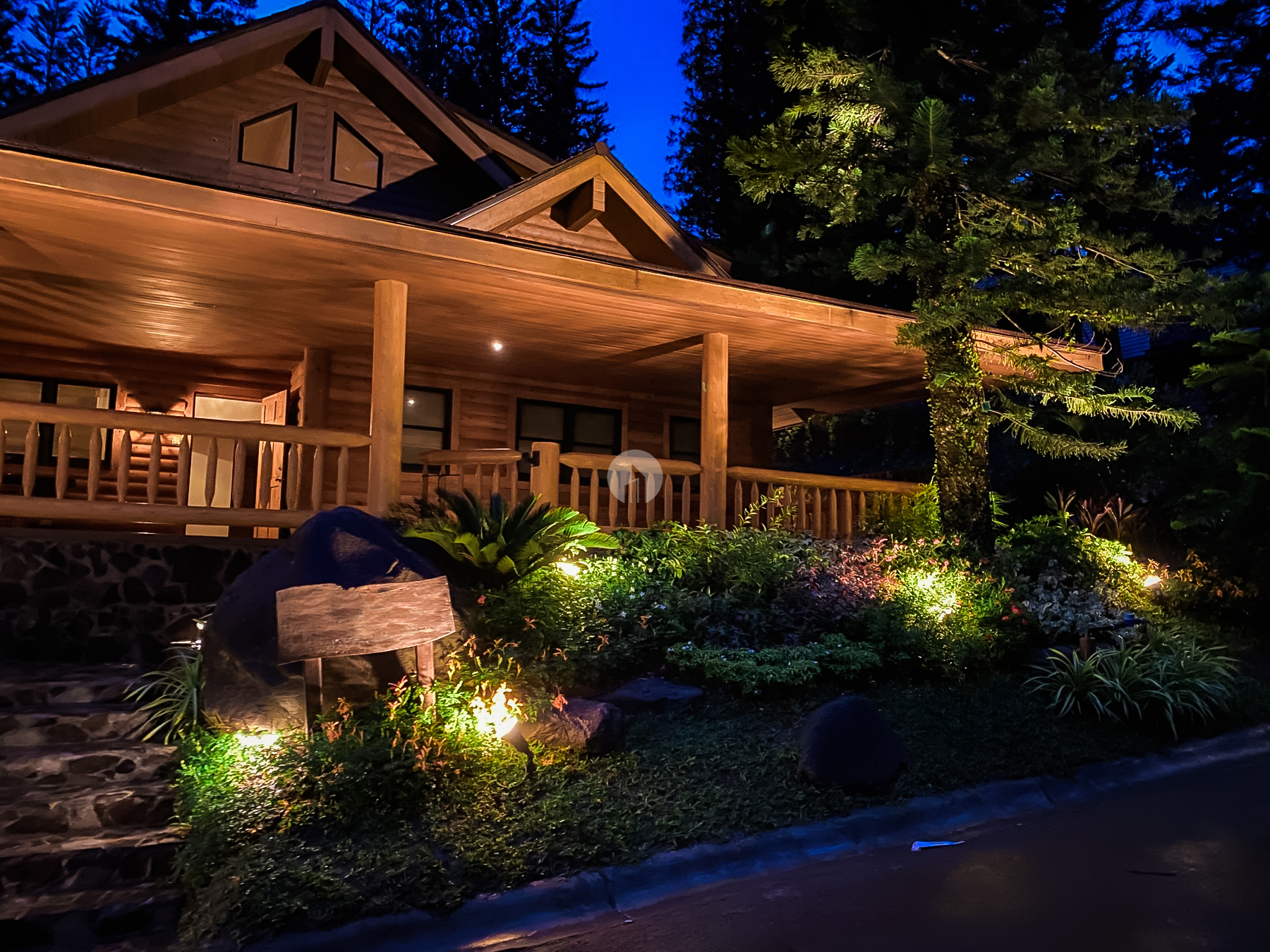 The Woodlands Tagaytay House & Lot by Golden Sphere Realty