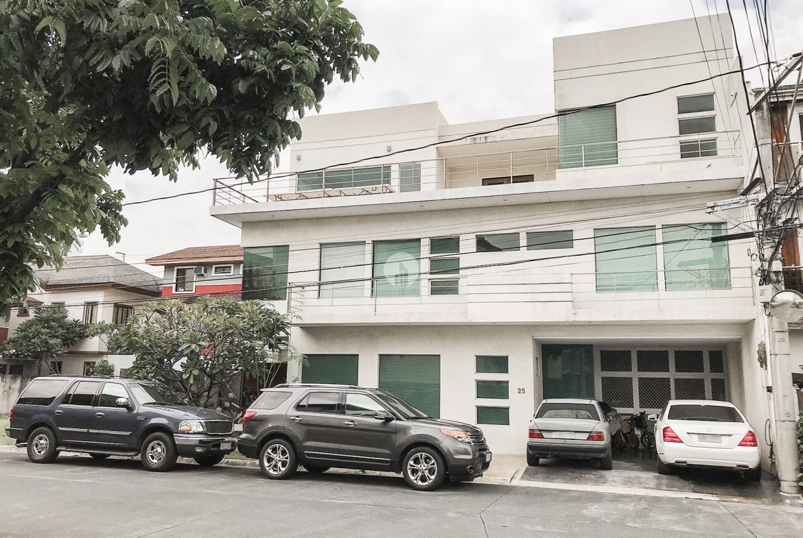 House at Mahogany Place 1 Acacia Estates Taguig by Golden Sphere Realty