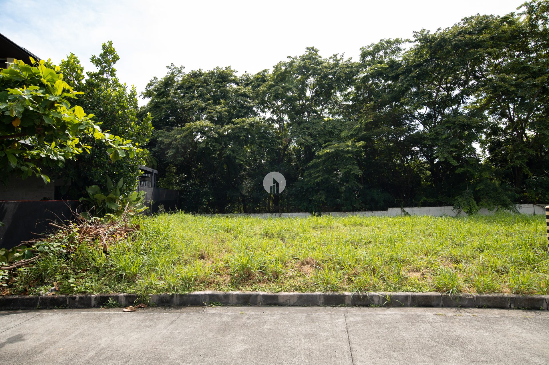 311sqm Residential Lot in Palms Pointe Alabang by Filinvest for Sale | Golden Sphere Realty